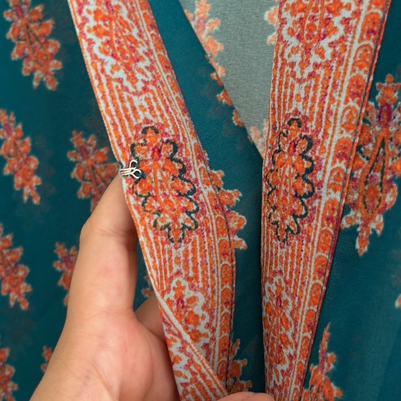 Rose + Olive teal & orange flowy shawl - Picture 7 of 9